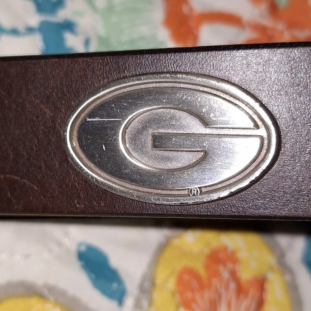 A men's Ga Bulldog's leather belt that's 46.25